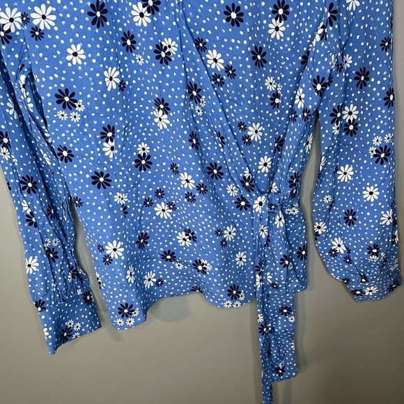 NWT Talbots Poet Sleeve Wrap Top Flowers & Dots - Picture 5 of 9